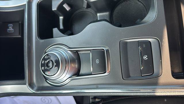 Certified 2024 Ford Edge ST-Line AWD/4WD image 27