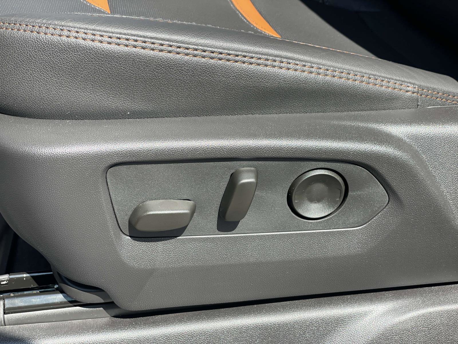 New 2025 GMC Sierra 2500 AT4 w/ AT4 Premium Plus Package image 21