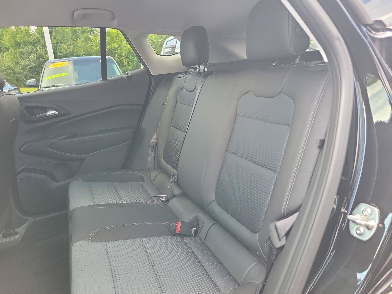 Used 2026 Chevrolet Trax LT FWD image 16