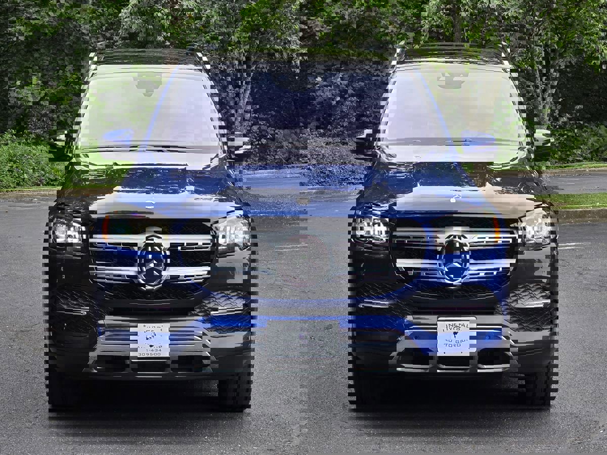 Used 2022 Mercedes-Benz GLS 450 4MATIC image 9