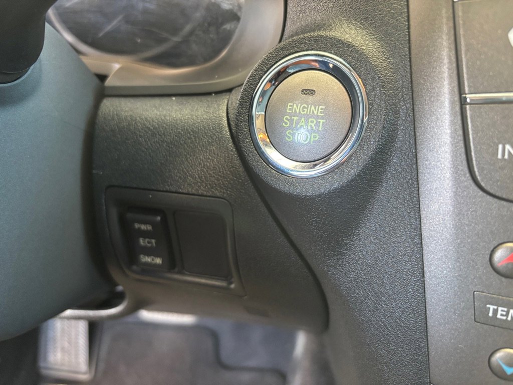 Used 2014 Lexus IS 250C w/ Luxury Package RWD image 18