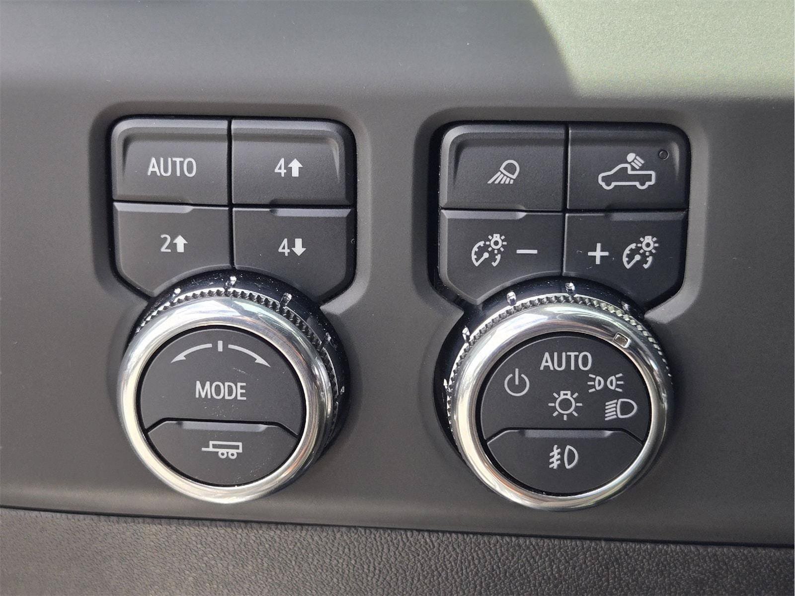 Used 2025 GMC Sierra 2500 Denali Ultimate w/ Max Trailering Package AWD/4WD image 21