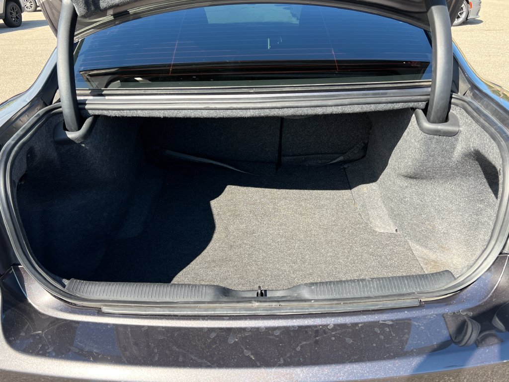 Used 2021 Dodge Charger R/T w/ Blacktop Package RWD image 23