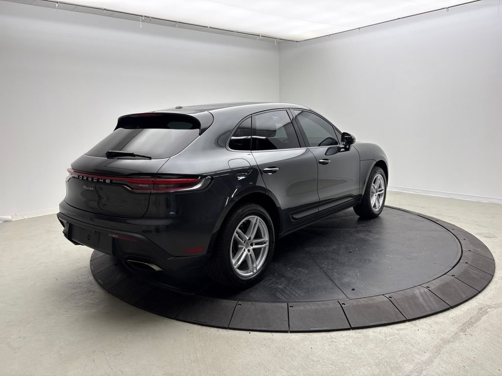 Certified 2024 Porsche Macan AWD/4WD image 7