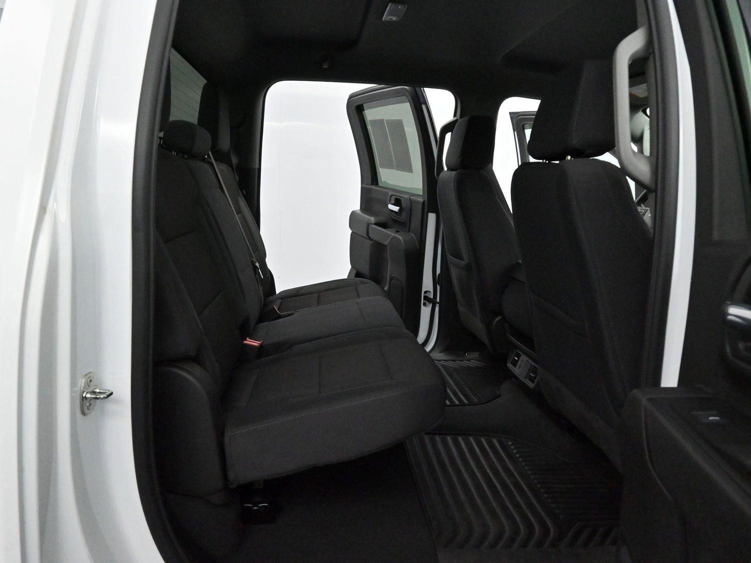 Used 2024 Chevrolet Silverado 2500 Custom w/ Custom Value Package image 28