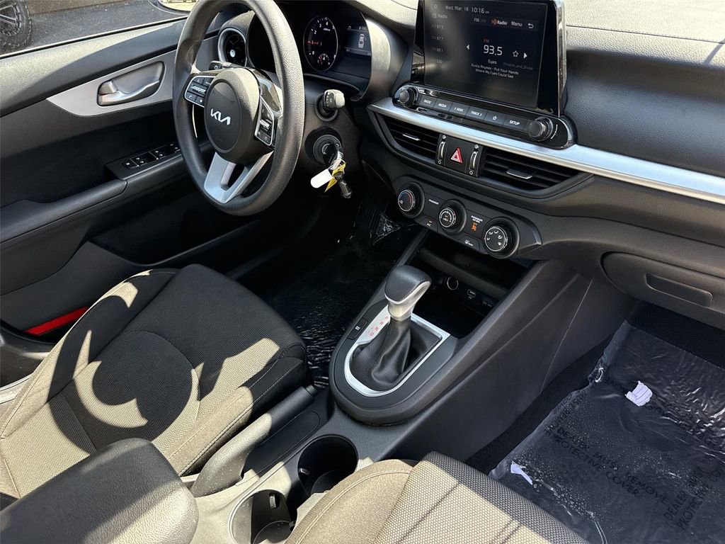 Used 2023 Kia Forte LXS w/ LXS Technology Package image 23