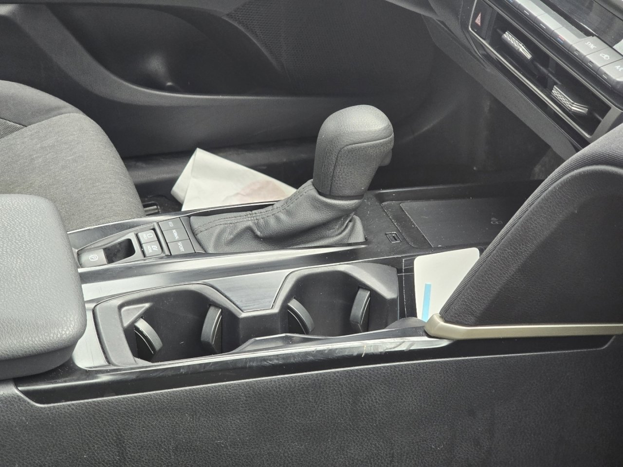 Used 2025 Toyota Camry LE image 16