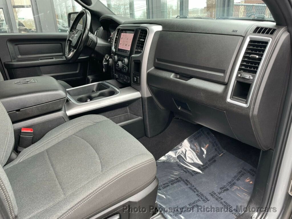 Used 2022 RAM 1500 Express w/ Ceramic Grey Express Package AWD/4WD image 27