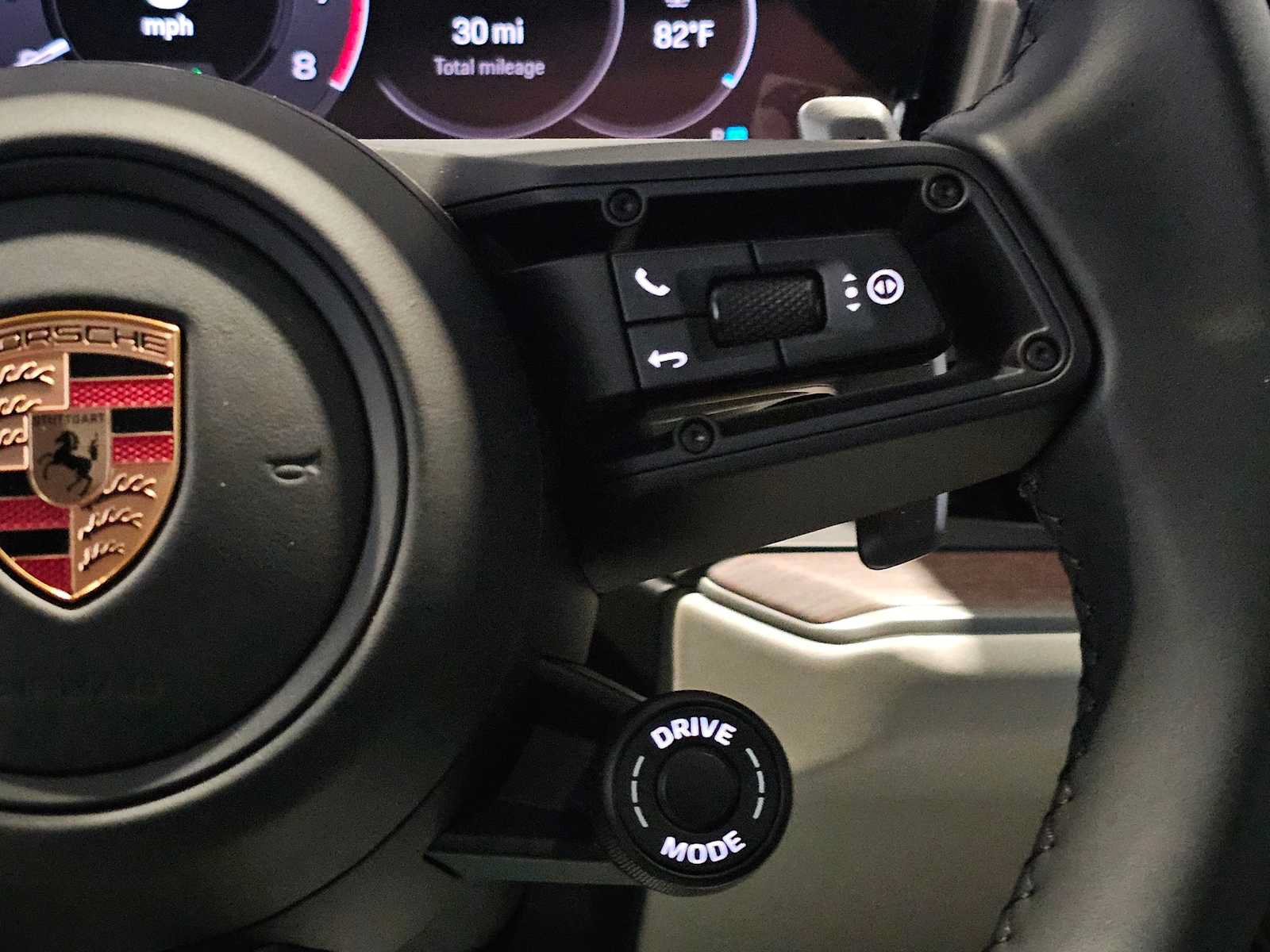 New 2025 Porsche Cayenne S AWD/4WD image 34