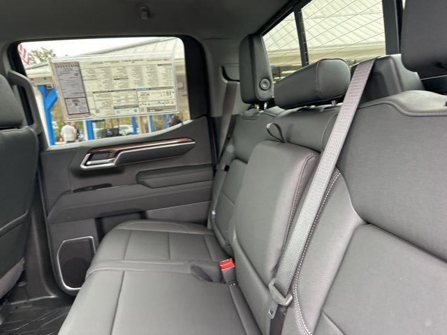 New 2026 Chevrolet Silverado 1500 LT w/ Safety Package image 32