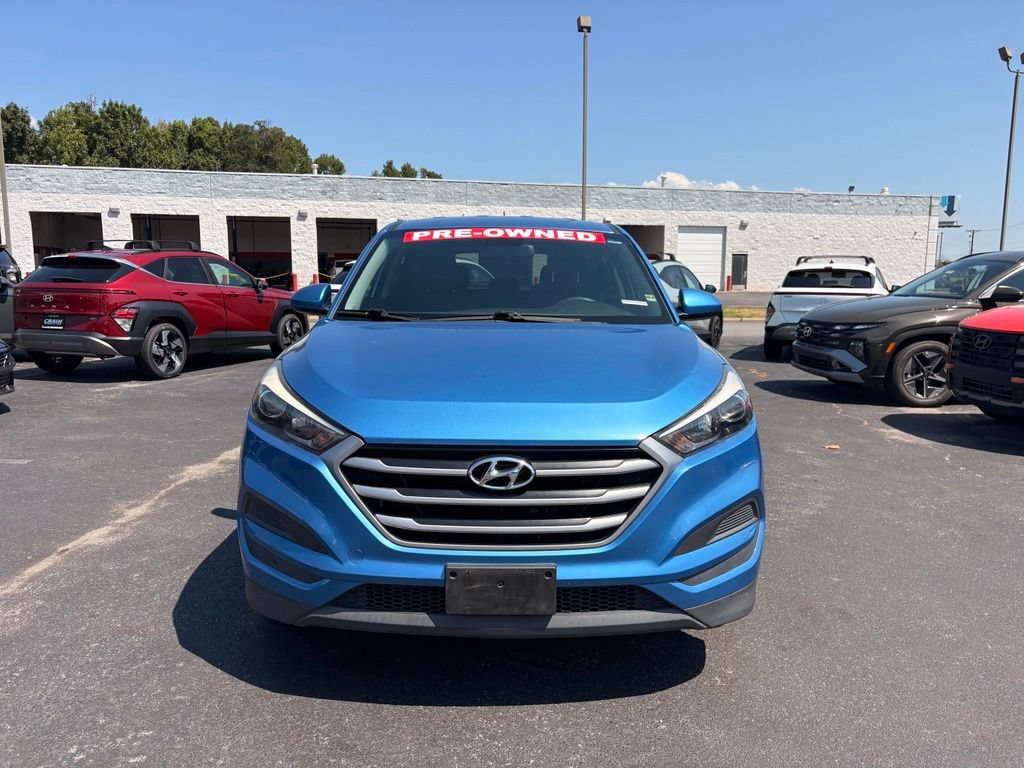 Used 2018 Hyundai Tucson SE w/ Cargo Package FWD image 2