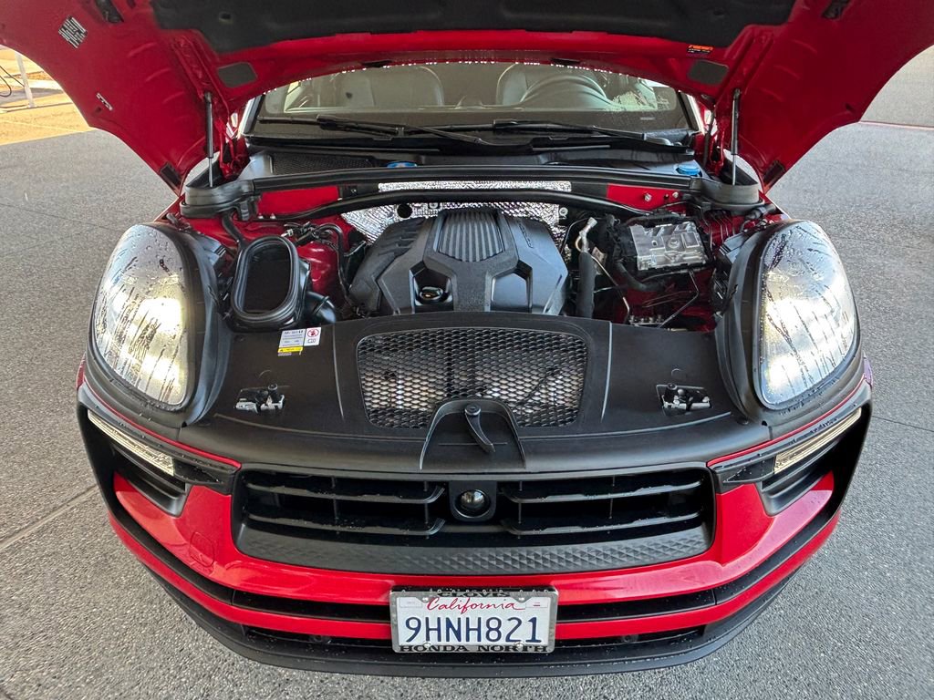 Used 2023 Porsche Macan image 29