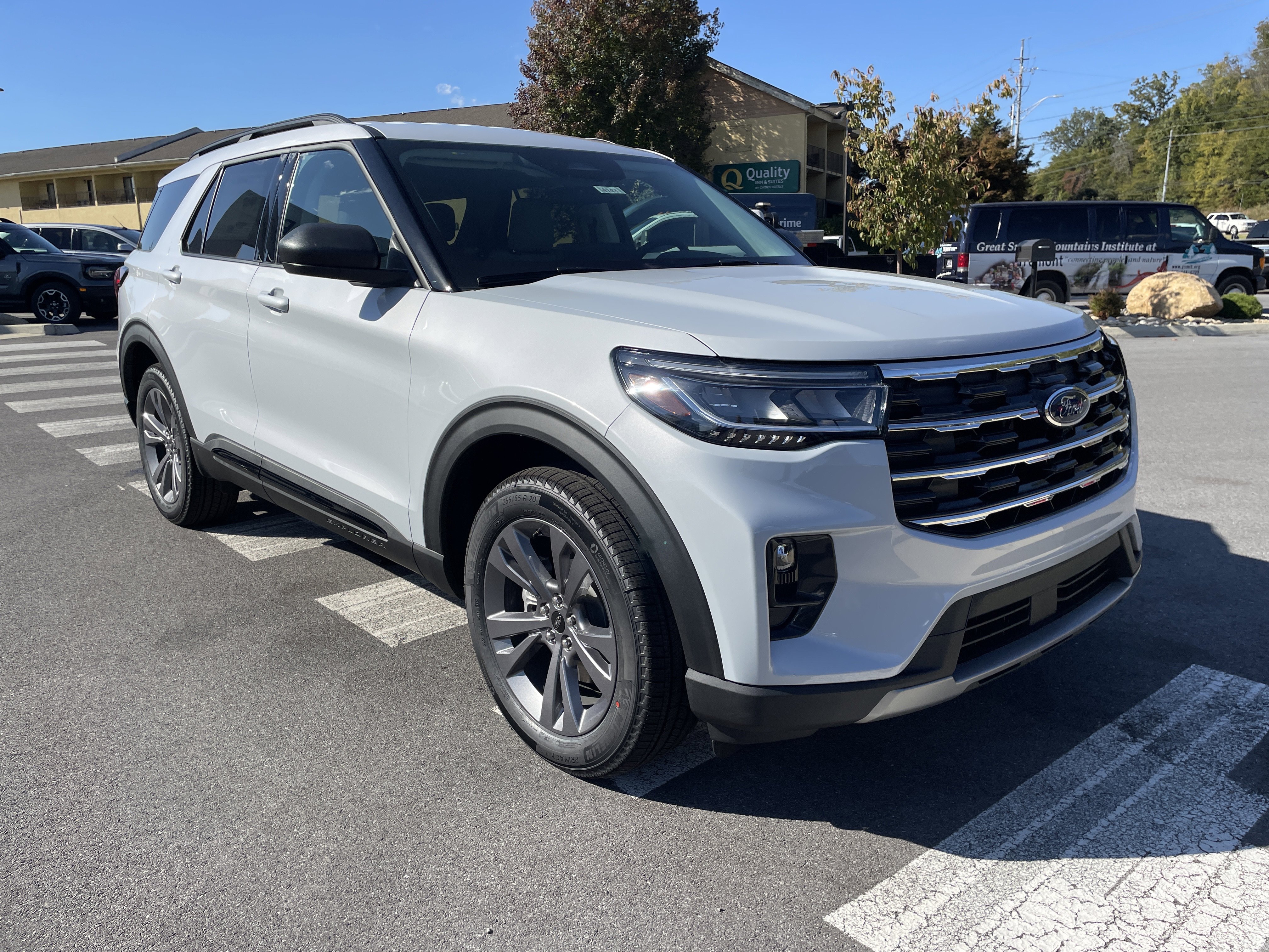 New 2026 Ford Explorer Active image 3