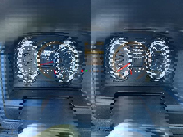 Used 2015 RAM 1500 Express image 12