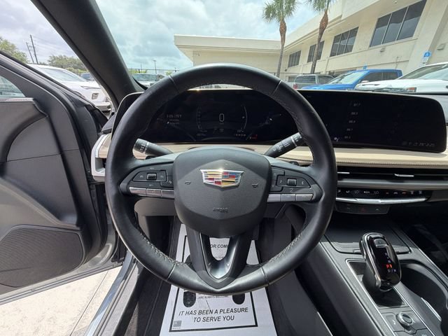 Used 2025 Cadillac XT4 Premium Luxury FWD image 22