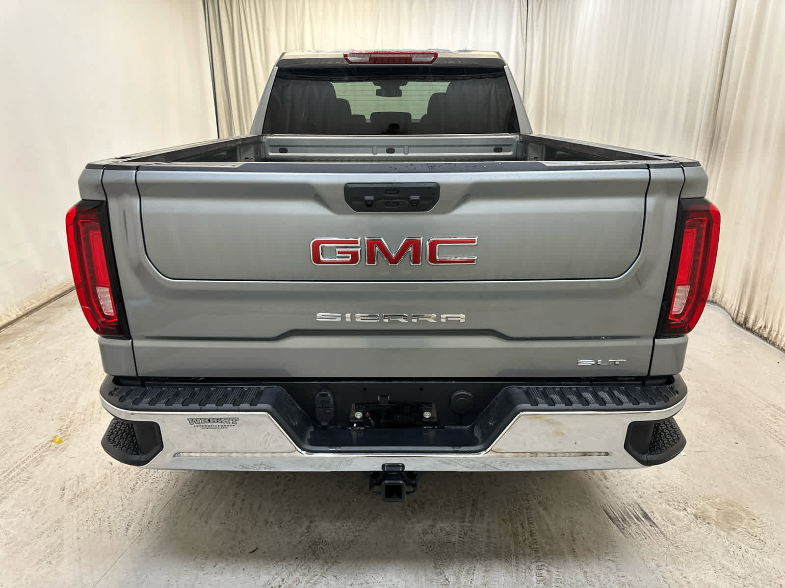 New 2026 GMC Sierra 1500 SLT w/ SLT Convenience Package image 7
