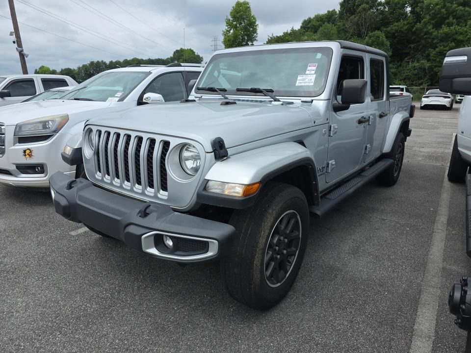 Used 2023 Jeep Gladiator Overland w/ Trailer Tow Package AWD/4WD image 2