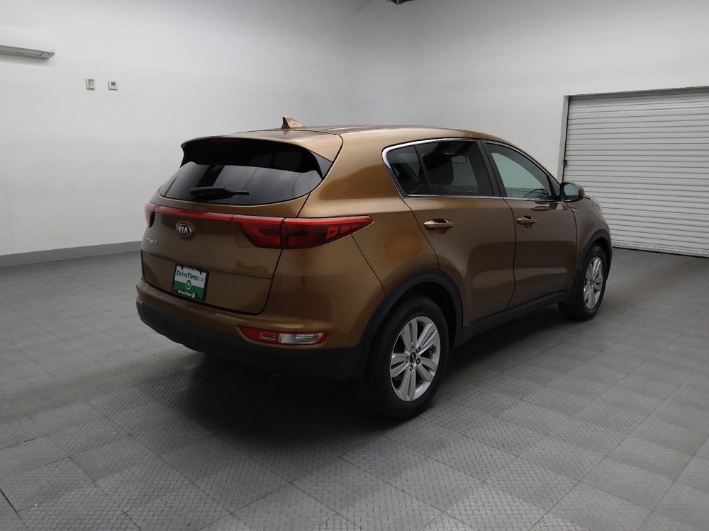 Used 2017 Kia Sportage LX image 9