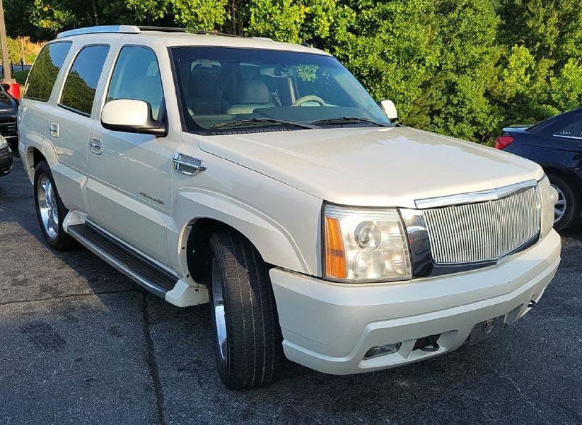Used 2003 Cadillac Escalade LUXURY image 9