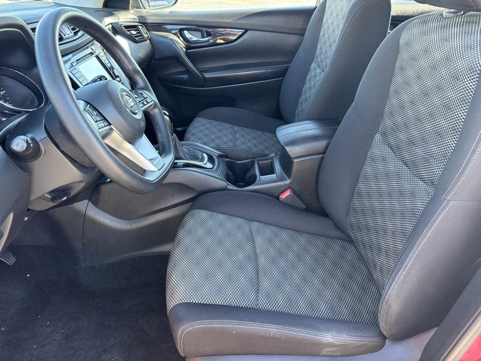 Used 2019 Nissan Rogue Sport SV image 18