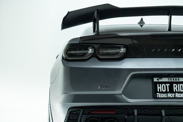 Used 2019 Chevrolet Camaro SS RWD image 18