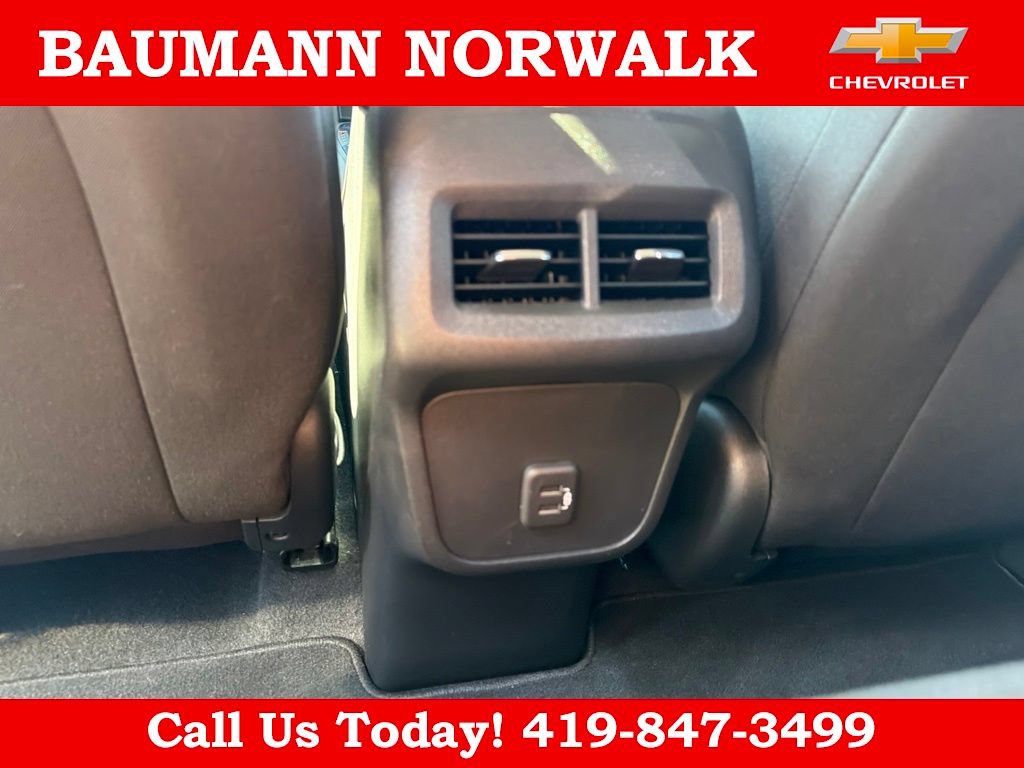 Used 2023 Chevrolet Equinox LT FWD image 41