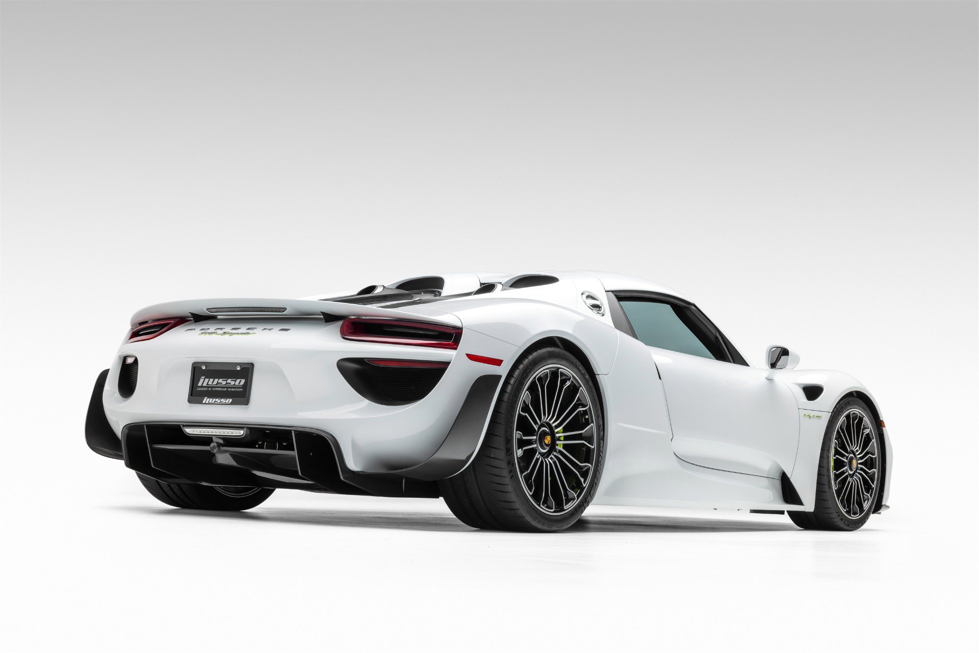 Used 2015 Porsche 918 Spyder AWD/4WD image 10