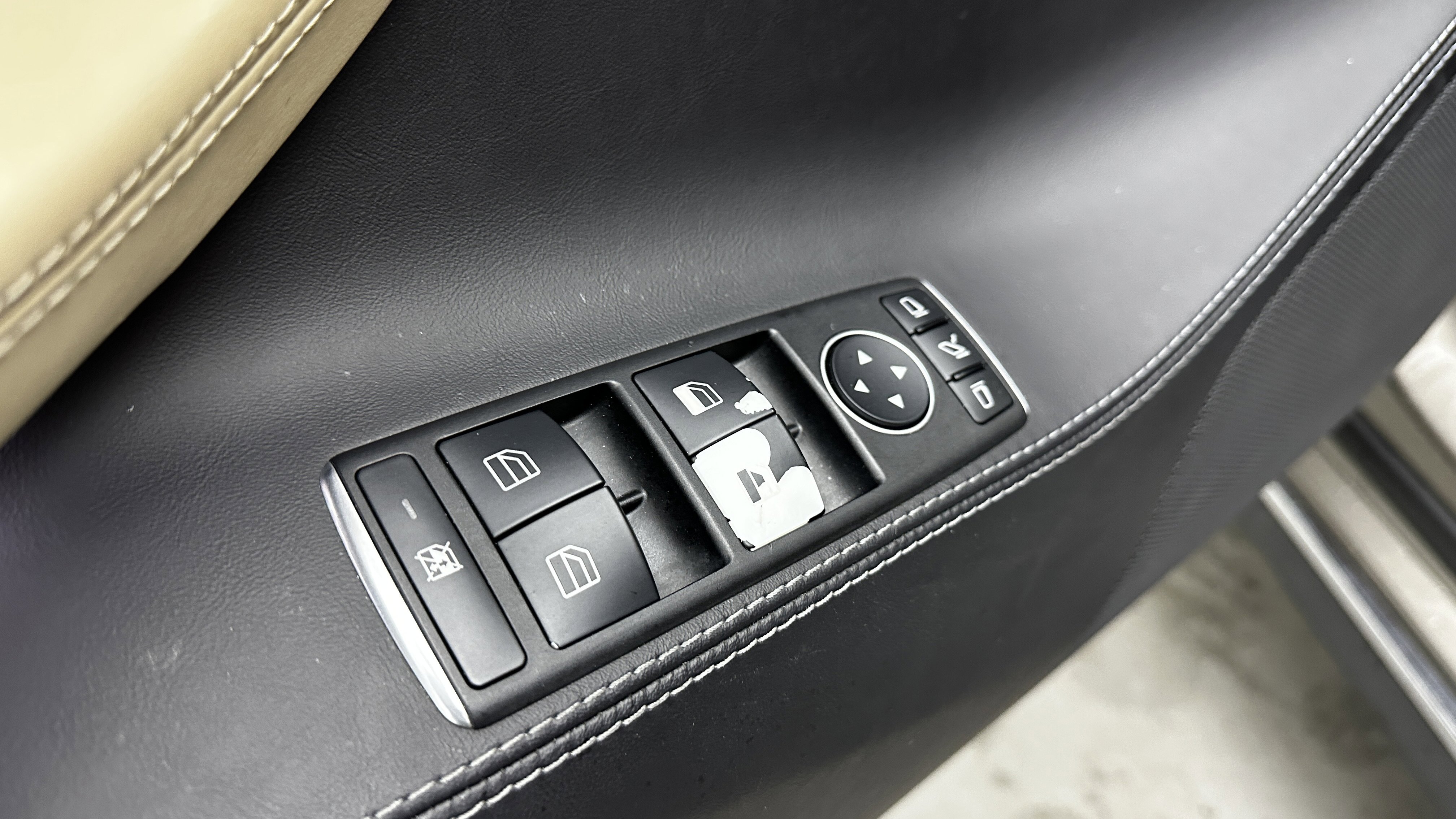 Used 2016 Tesla Model S 75D image 11