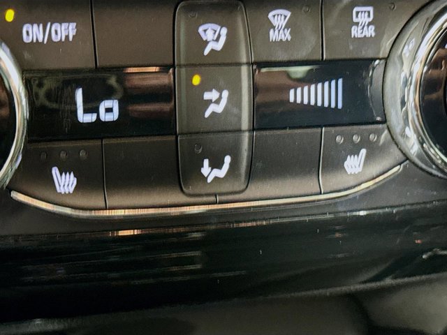 Used 2024 Chevrolet Trax RS w/ Sunroof Package image 22