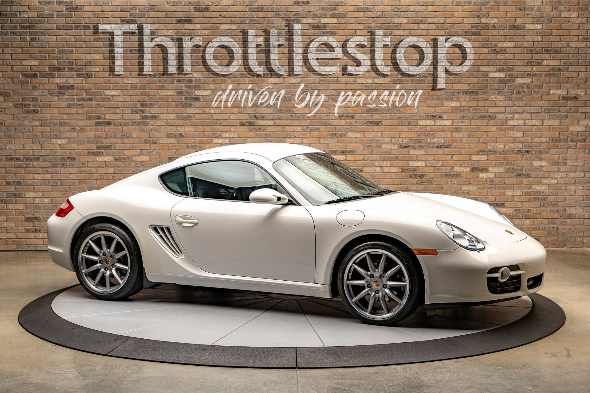 Used 2007 Porsche Cayman image 3