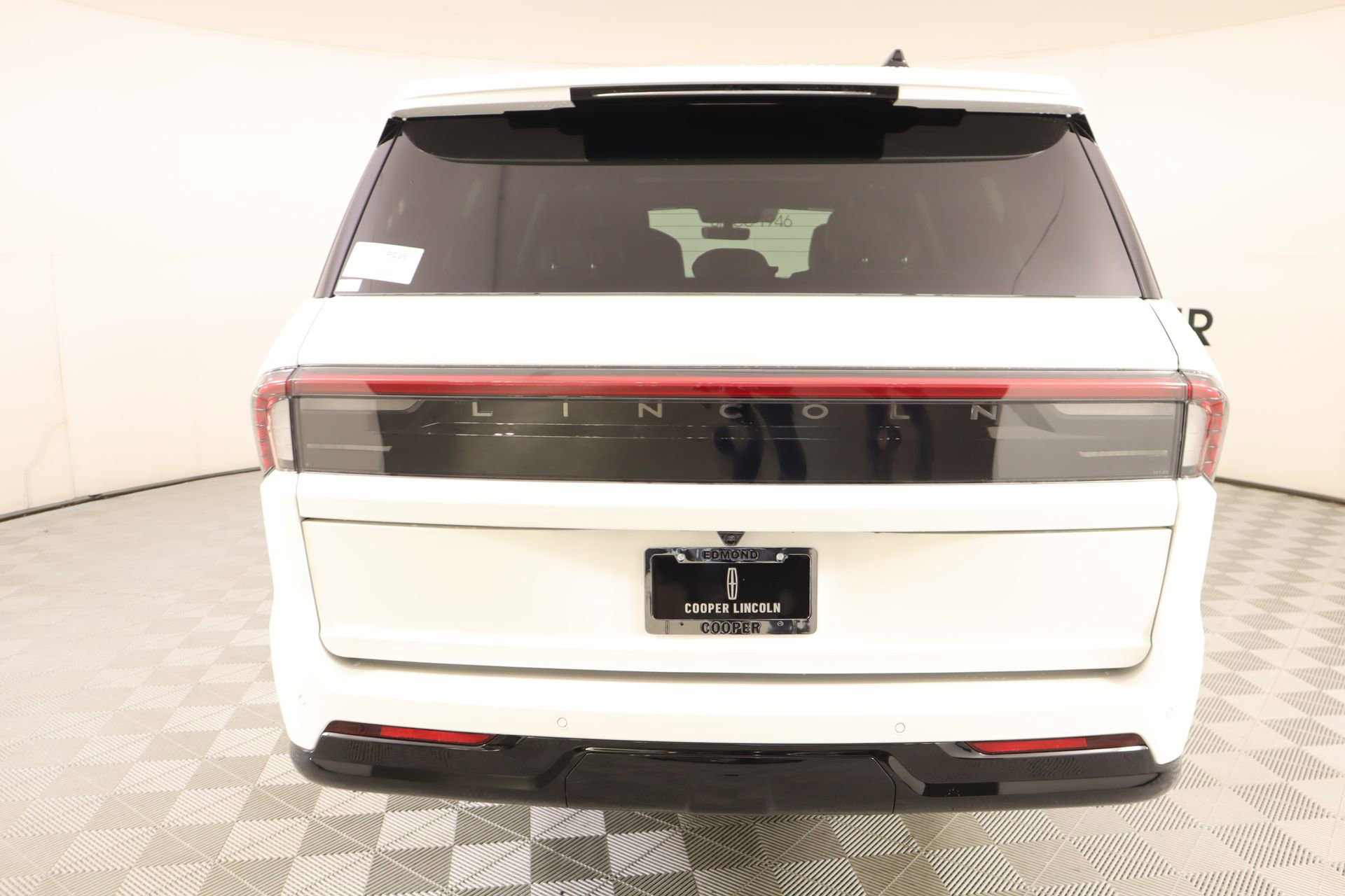 New 2026 Lincoln Navigator L Black Label AWD/4WD image 23