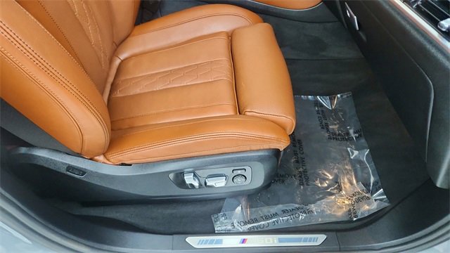 Used 2024 BMW X5 M60i image 23