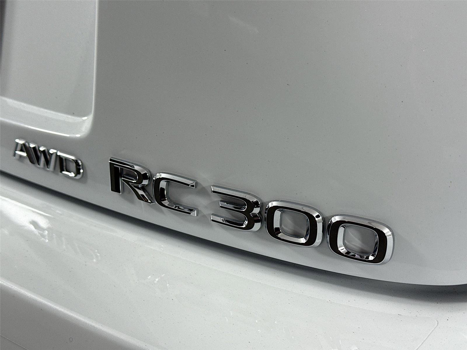 Used 2024 Lexus RC 300 F Sport image 11