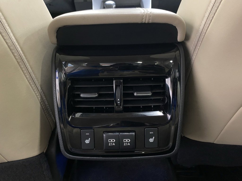 Used 2019 Toyota Avalon Limited w/ Advanced Safety Package image 19