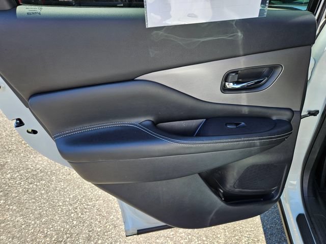 Used 2024 Nissan Murano SV AWD/4WD image 20