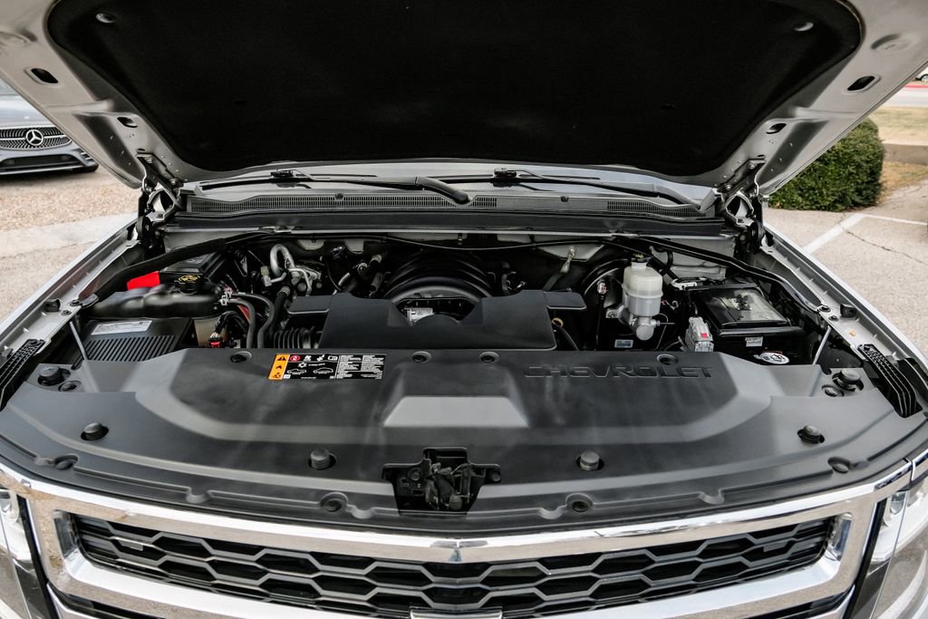 Used 2018 Chevrolet Suburban LT image 53