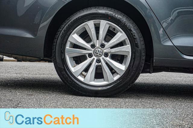 Used 2017 Volkswagen Golf S AWD/4WD image 14