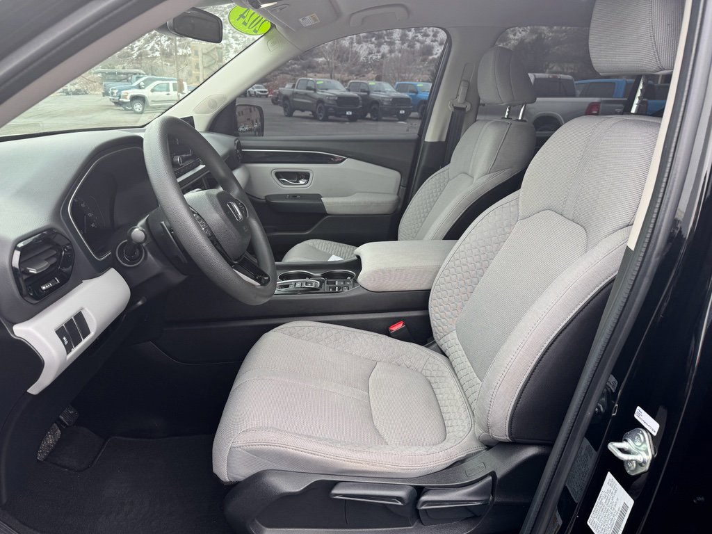 Used 2024 Honda Pilot LX image 21