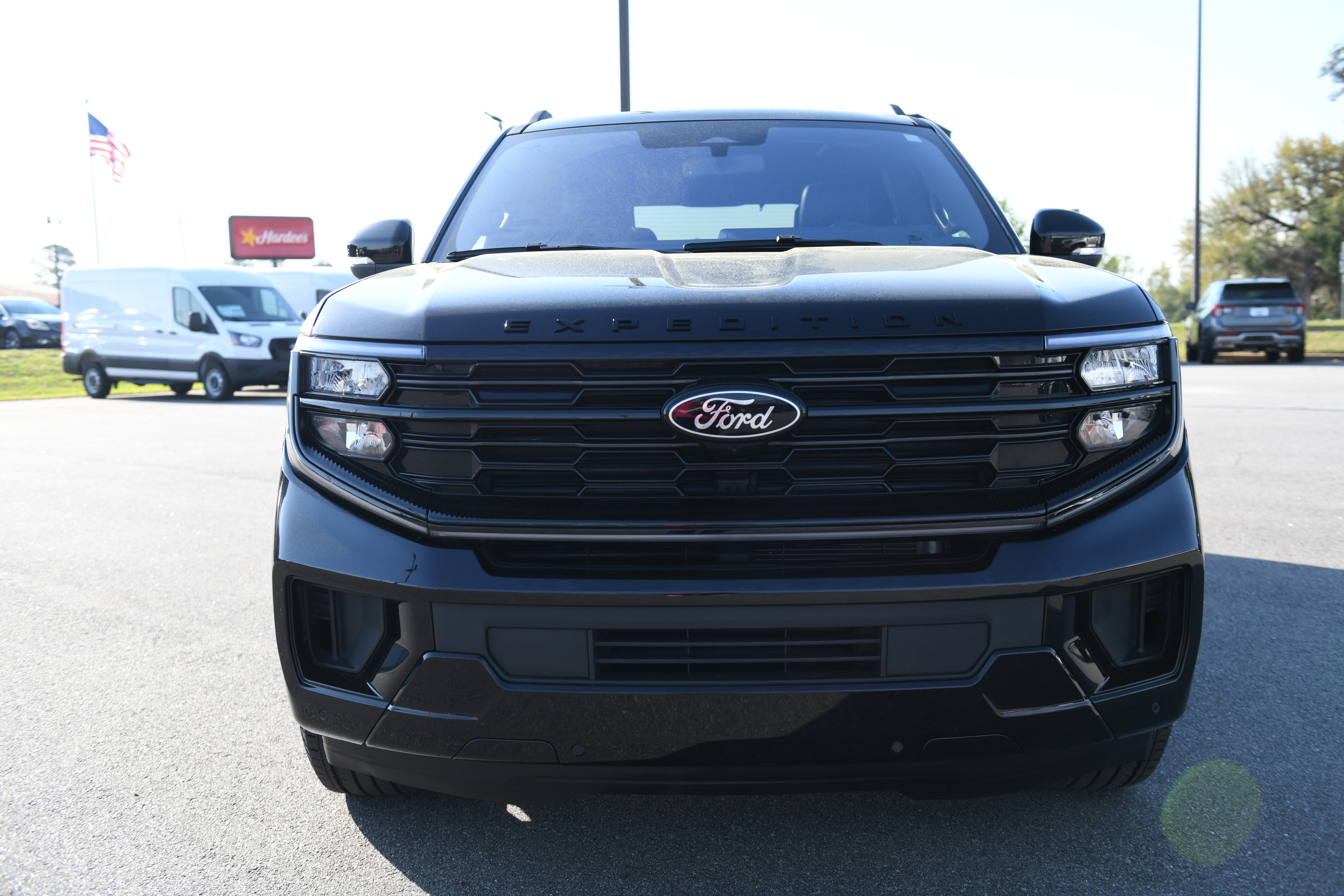 Used 2025 Ford Expedition Platinum w/ Stealth Performance Package image 7