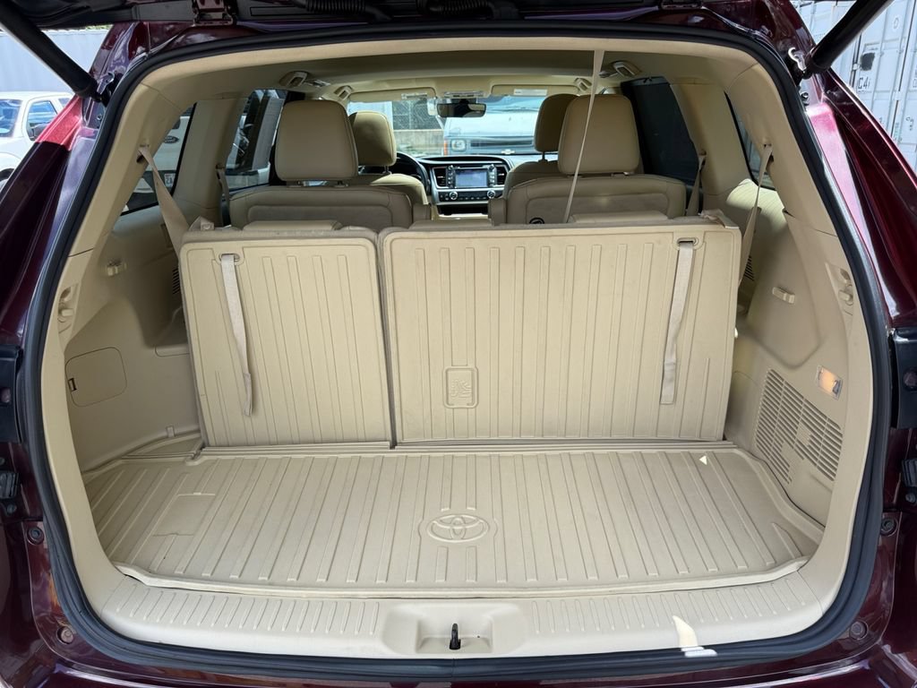 Used 2019 Toyota Highlander Limited AWD/4WD image 27