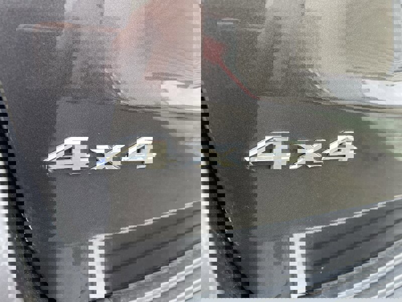 Used 2020 Jeep Grand Cherokee Limited image 14