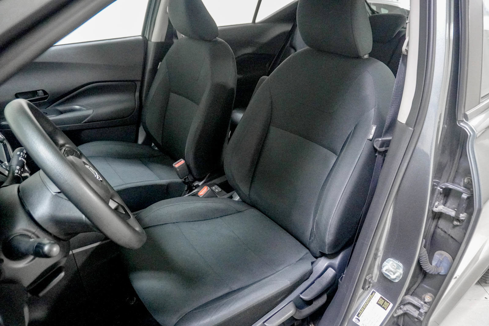 Used 2023 Nissan Kicks S FWD image 18