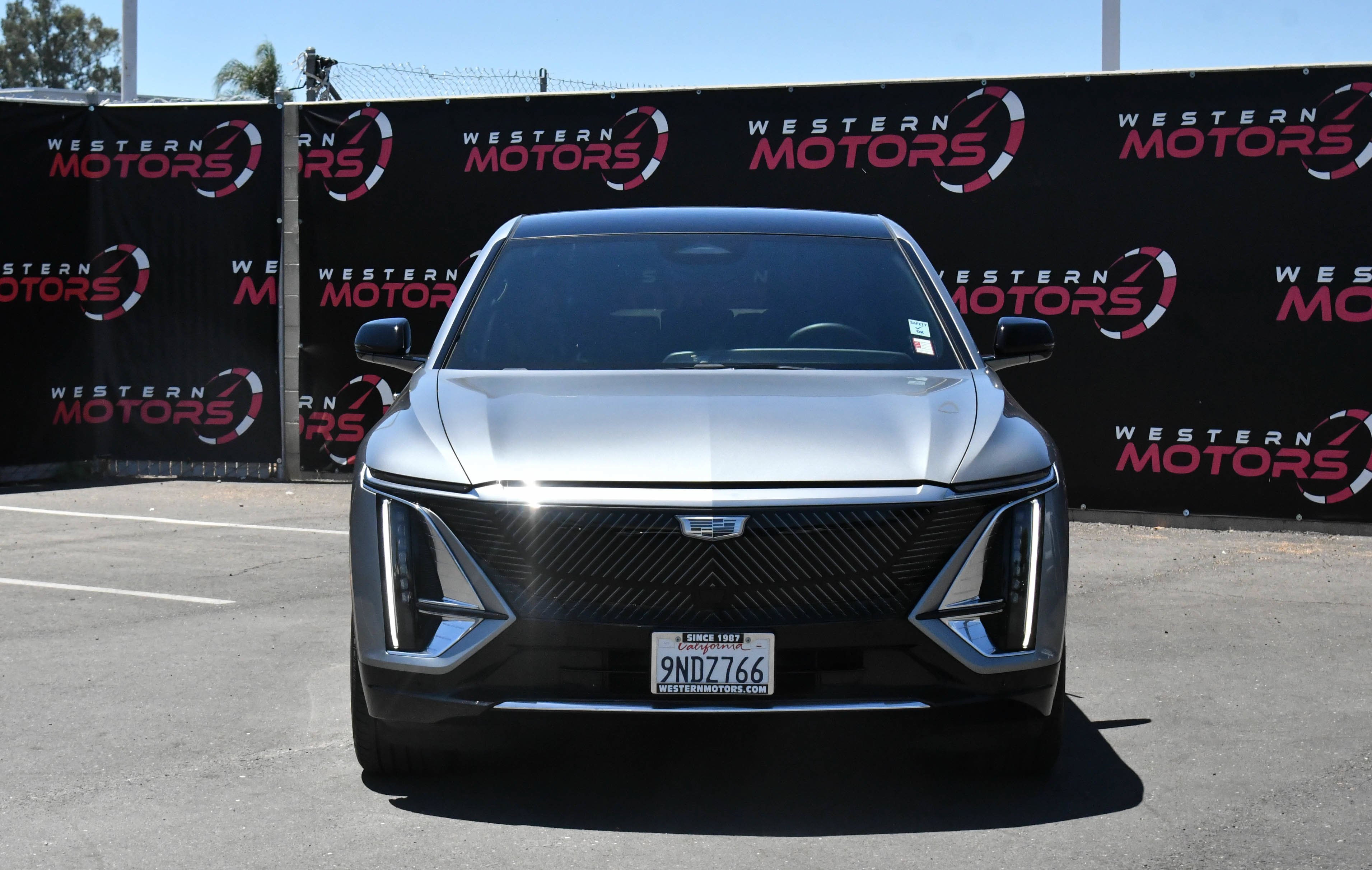 Used 2024 Cadillac Lyriq Tech RWD image 2