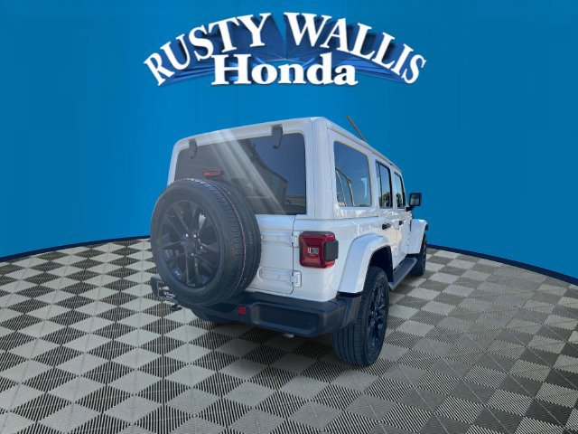 Used 2021 Jeep Wrangler Unlimited Sahara w/ Cold Weather Group AWD/4WD image 4