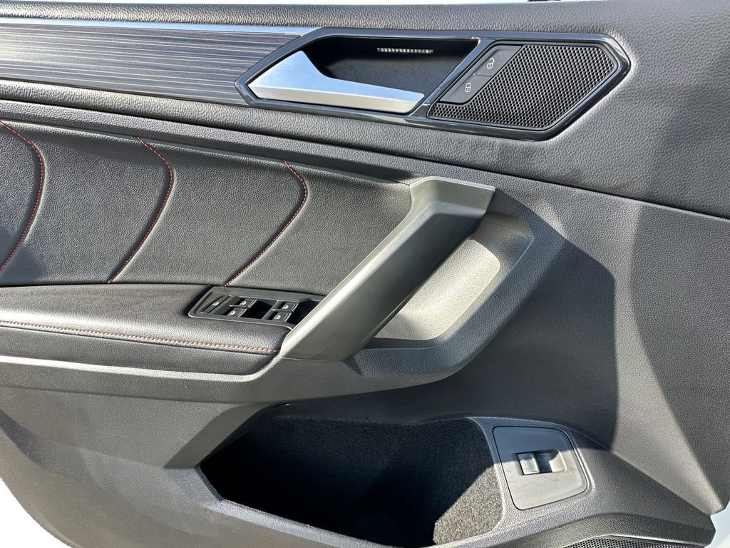 Used 2024 Volkswagen Tiguan Wolfsburg Edition image 11