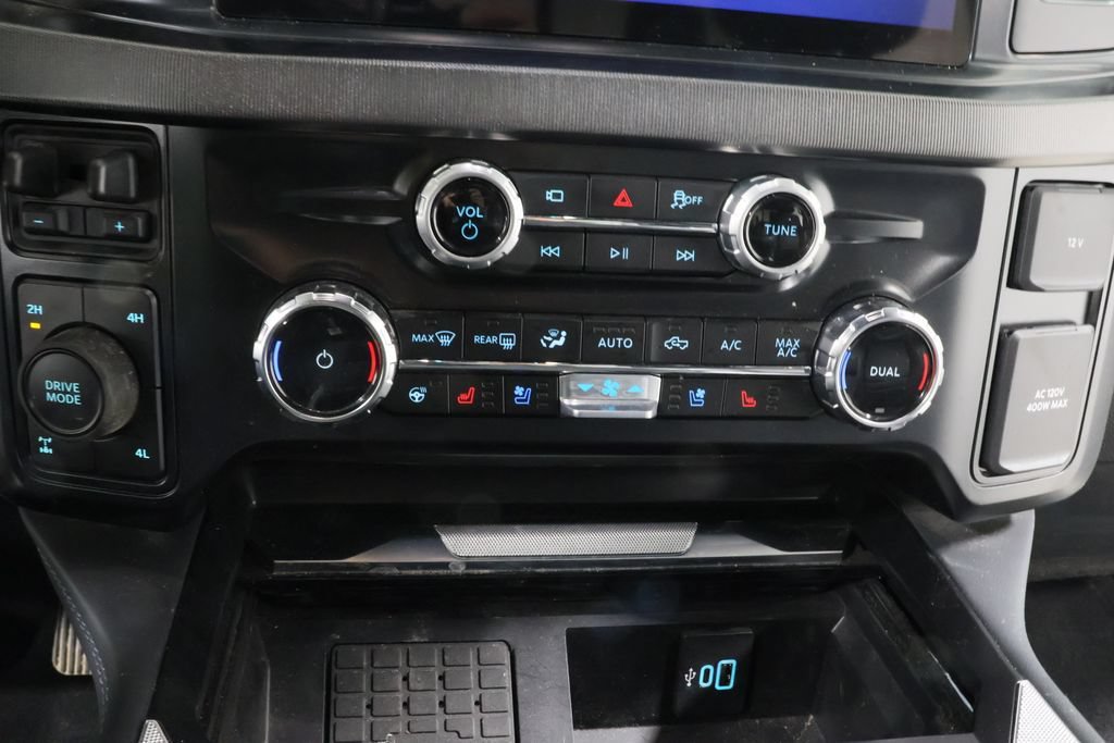 Used 2025 Ford F250 Platinum w/ FX4 Off-Road Package AWD/4WD image 11