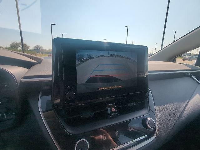 Used 2025 Toyota Corolla LE image 13