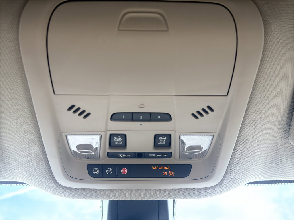 Used 2020 Buick Enclave Premium w/ Sun and Sites Package image 17