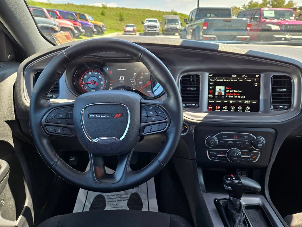 Used 2023 Dodge Charger SXT w/ Blacktop Package AWD/4WD image 19