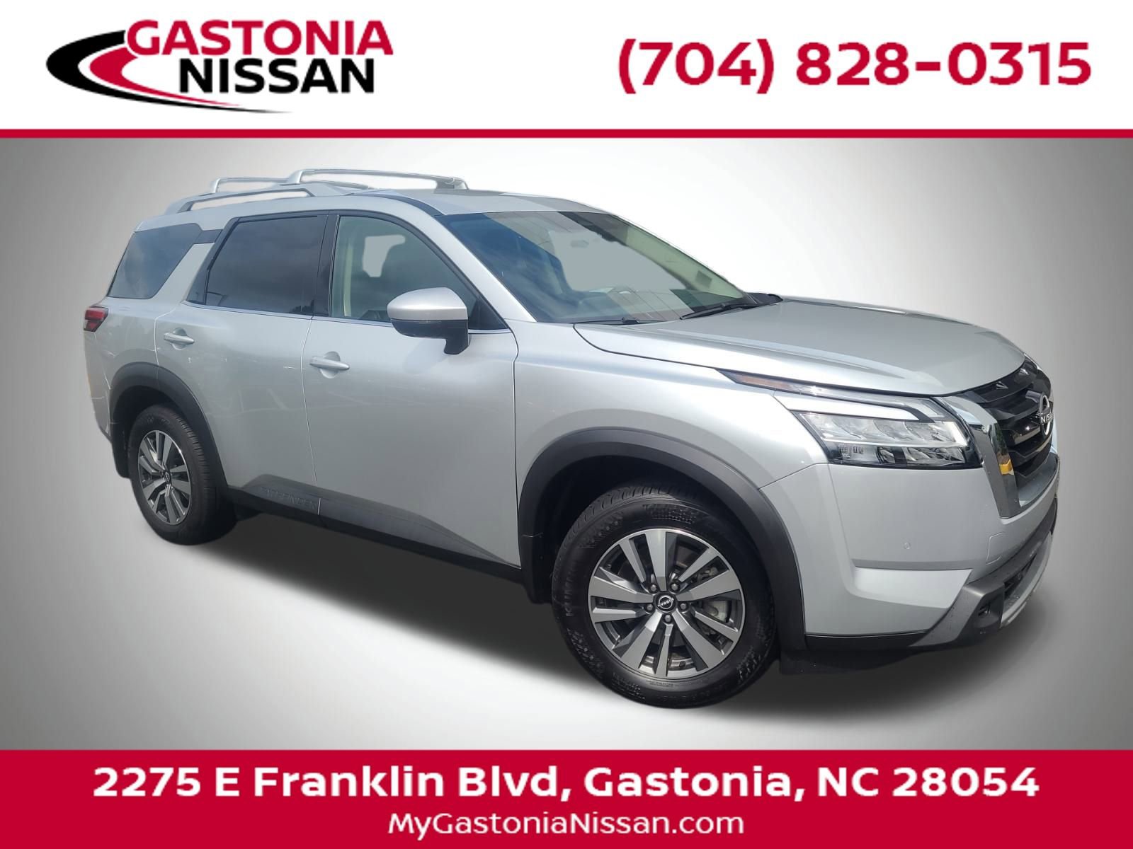 Used 2024 Nissan Pathfinder SL